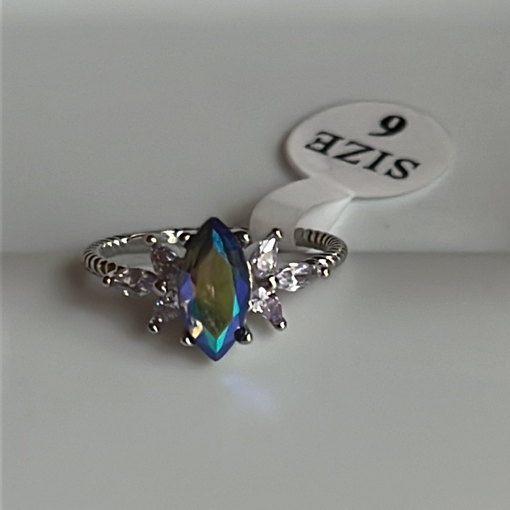 Northern Lights Marquee Ring Sz 6